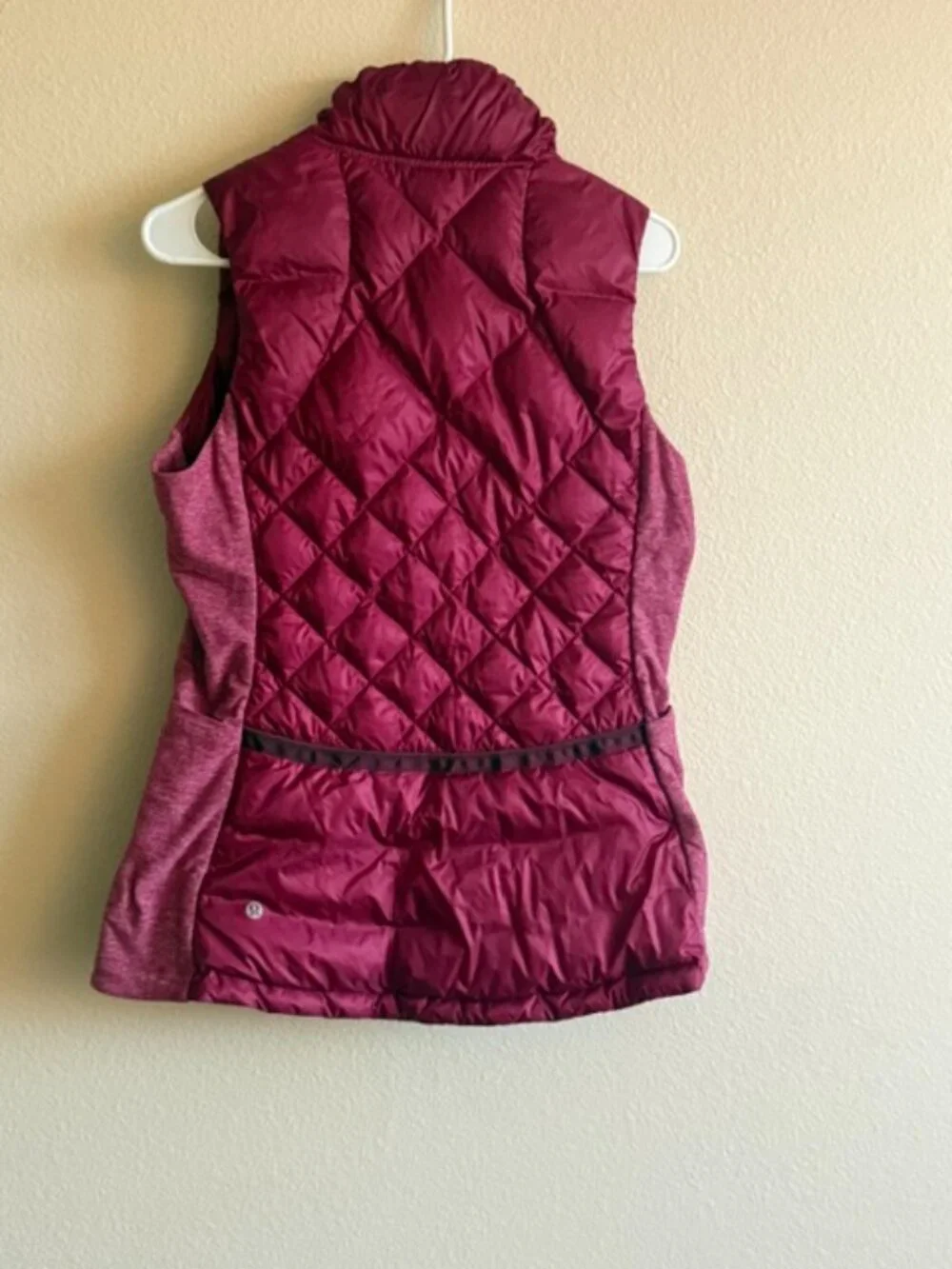 Lululemon Down For a Run Quilted Vest Size Zip Puffer Down Berry Rumble